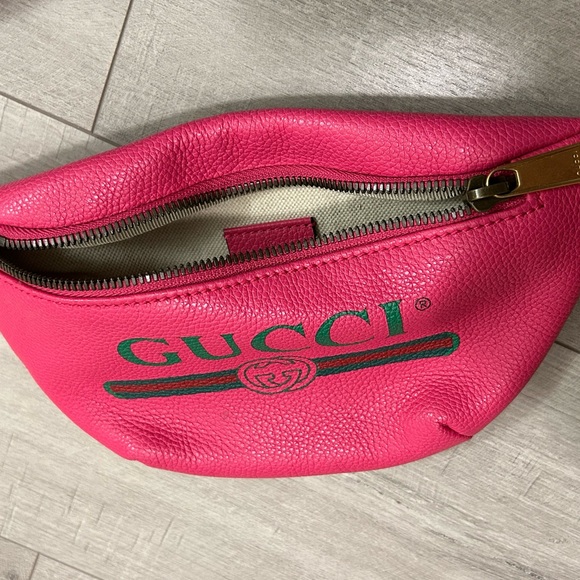 Gucci Pink Belt Bag - Picture 2 of 4